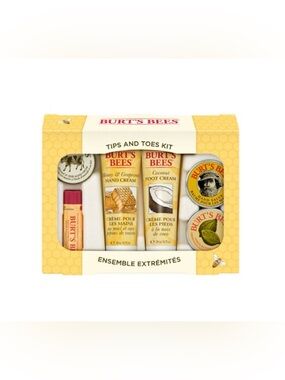 BURT’S BEE’S TIP AND TOES SET (NEW WITH TAGS)